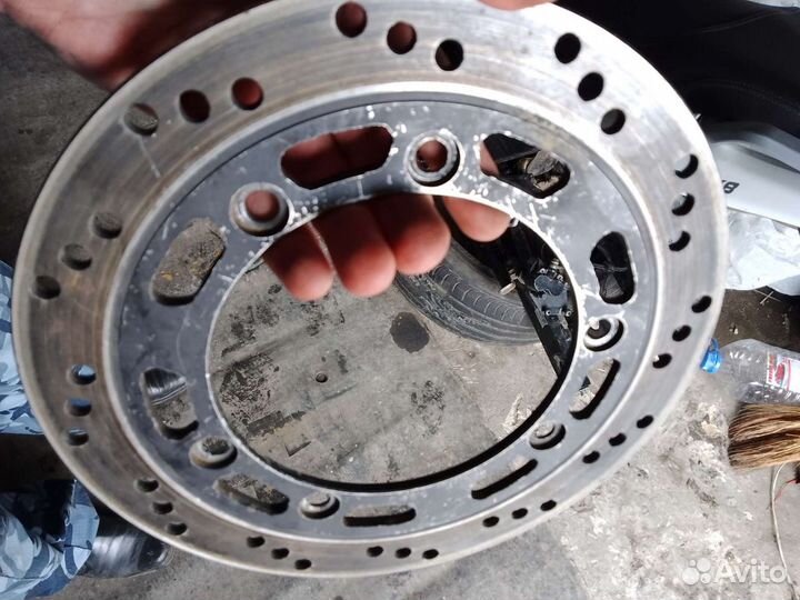 Тормозной диск Сузуки dr 650 rse