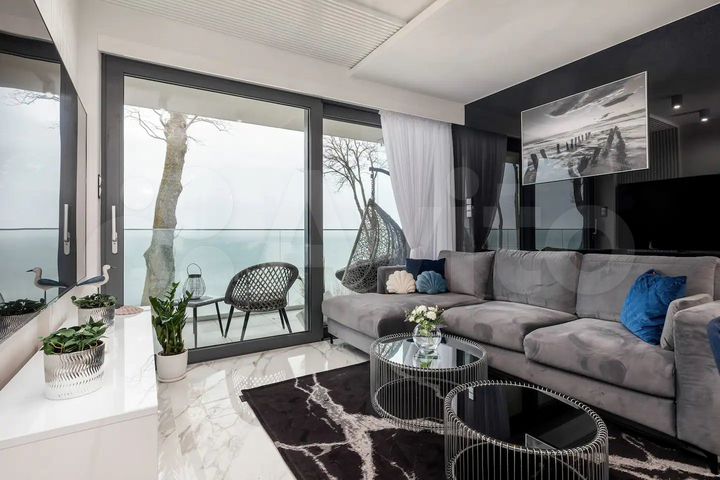 2-к. квартира, 67 м², 2/4 эт.