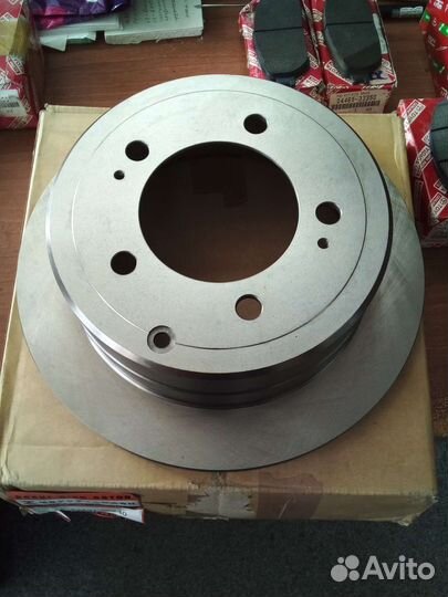 Тормозной диск задний Toyota Land Cruiser 80, 105