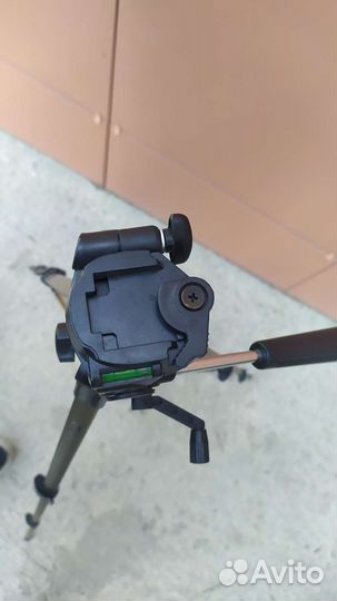 Штатив для камеры