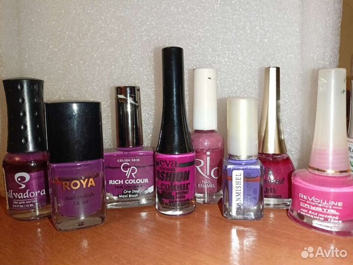 Лак для ногтей пакетом