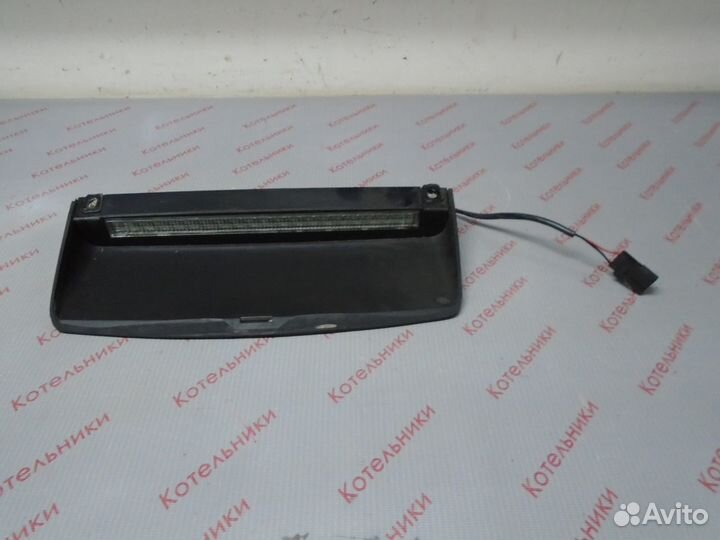 Nissan 26590-2F702 Стоп-сигнал в сборе