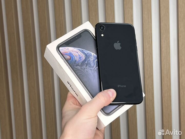 iPhone Xr, 64 ГБ
