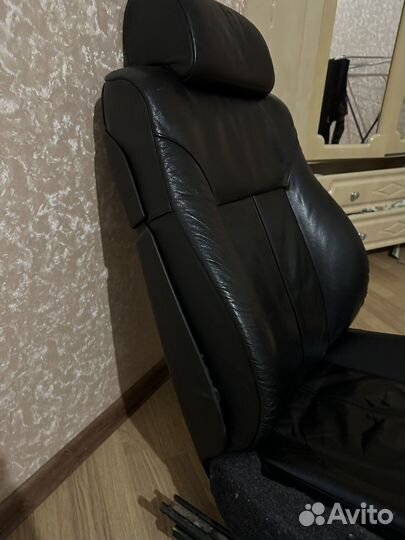 Кресло BMW Comfort (с ломающейся спинкой)