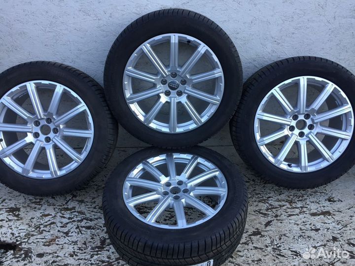 Оригинальные колеса на Audi Q7 New 4M R20