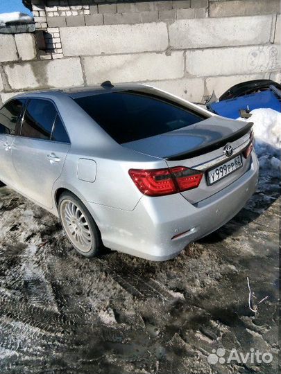 Спойлер на toyota camry 55