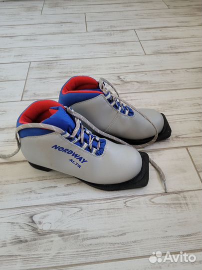 Ботинки лыжные 34 разм