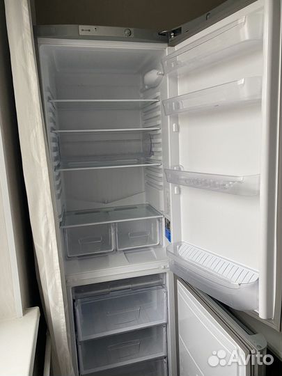 Холодильник indesit