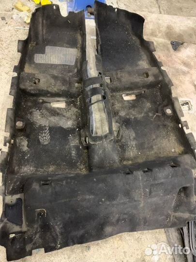 Ковролин салона Ford Focus хэтчбэк 1.6 hwdb (100