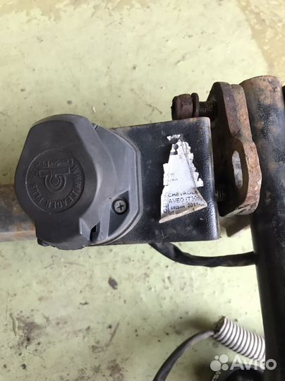 Фаркоп на chevrolet aveo T300