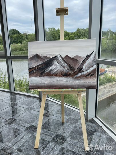 Горы на холсте