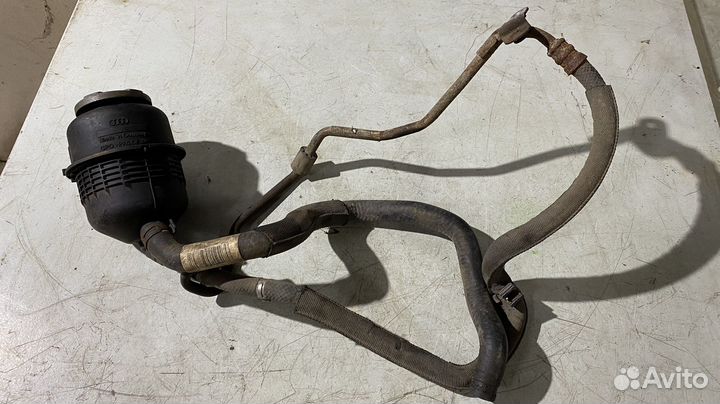 Бачок гидроусилителя Audi A4 B8