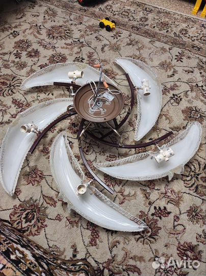 Люстра потолочная