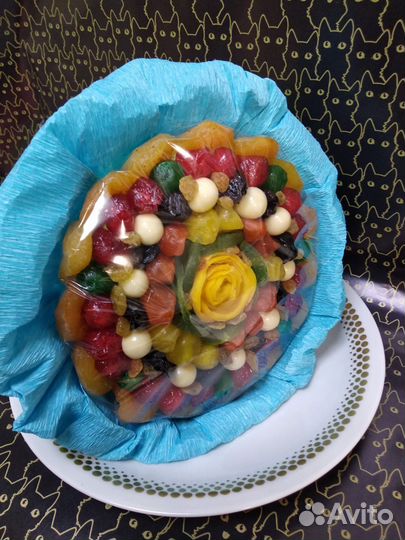 Вкусные букеты из сухофруктов и орехов