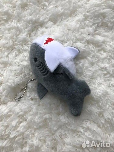 Брелок акула