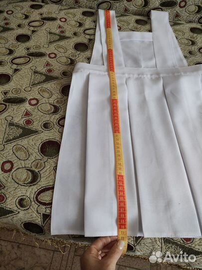 Белый школьный фартук