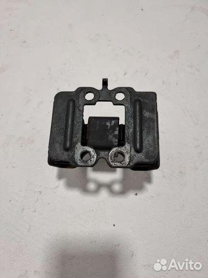 Lexus GS300 IS250 подушка АКПП