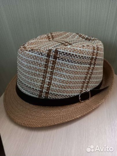 Шляпа женская соломенная