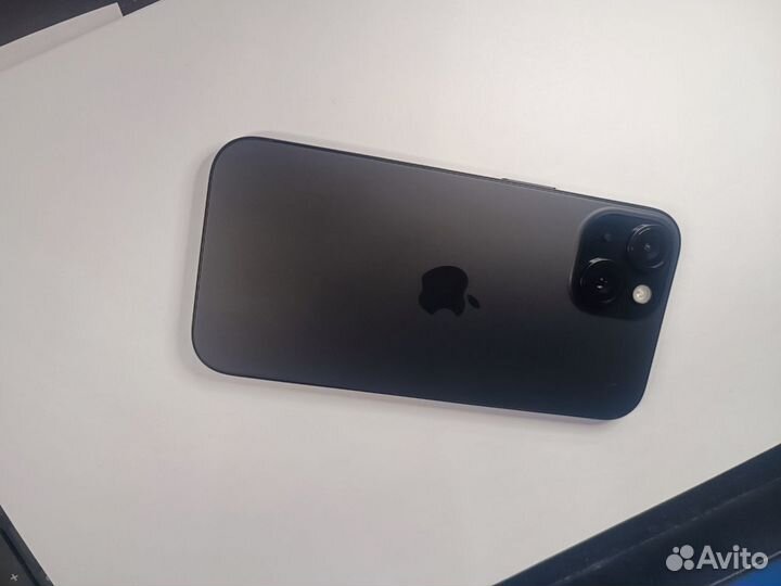 iPhone 15, 256 ГБ