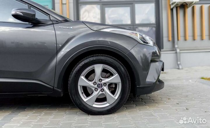 Toyota C-HR 1.8 AT, 2018, 98 600 км