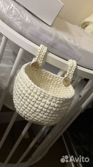 Корзинка вязаная,органайзер для детской кроватки