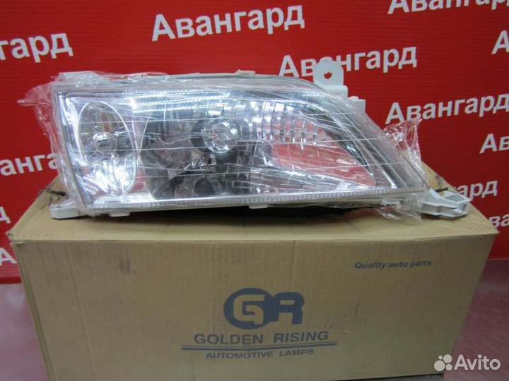 Фара правая Toyota Carina T210 98-01