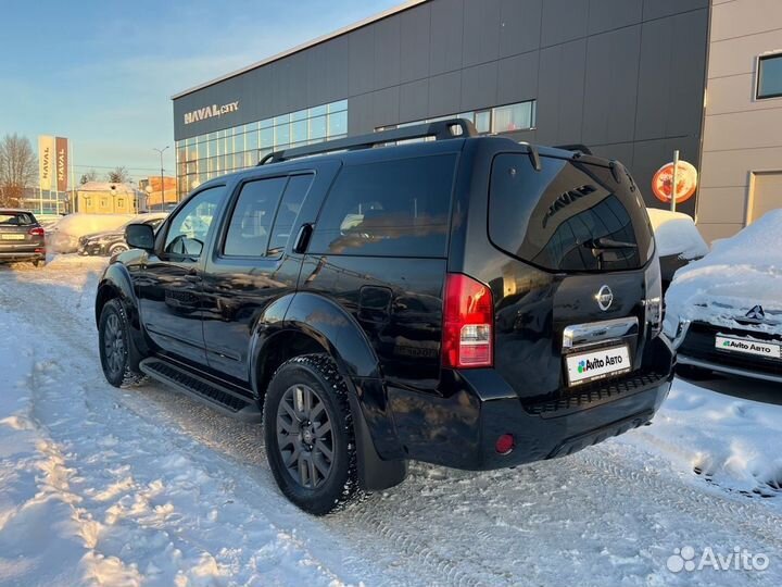 Nissan Pathfinder 2.5 AT, 2012, 145 737 км