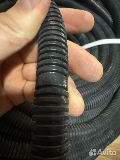 Гофра для кабеля 20 мм с протяжкой