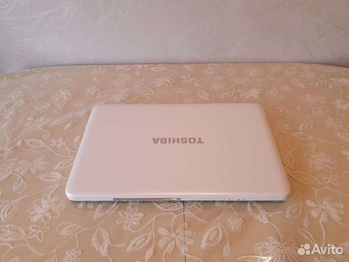 Ноутбук Toshiba L850