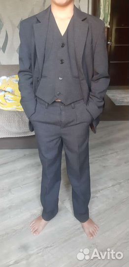 Костюм школьный на мальчика 134 р