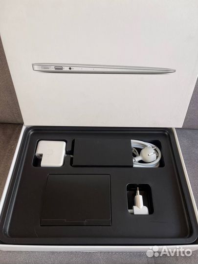 Macbook Air 13 2017 128 (батарея 167 циклов)