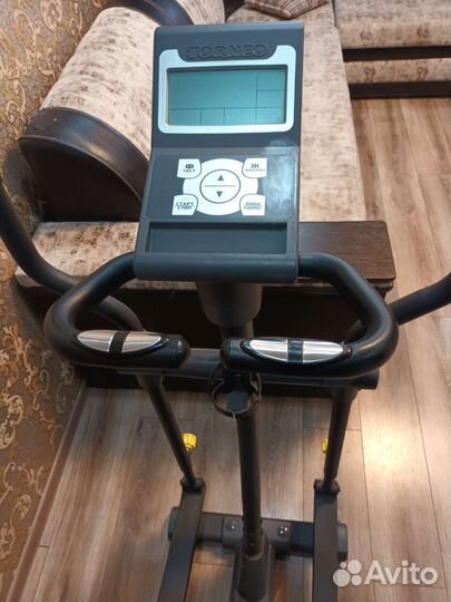 Эллиптический тренажёр