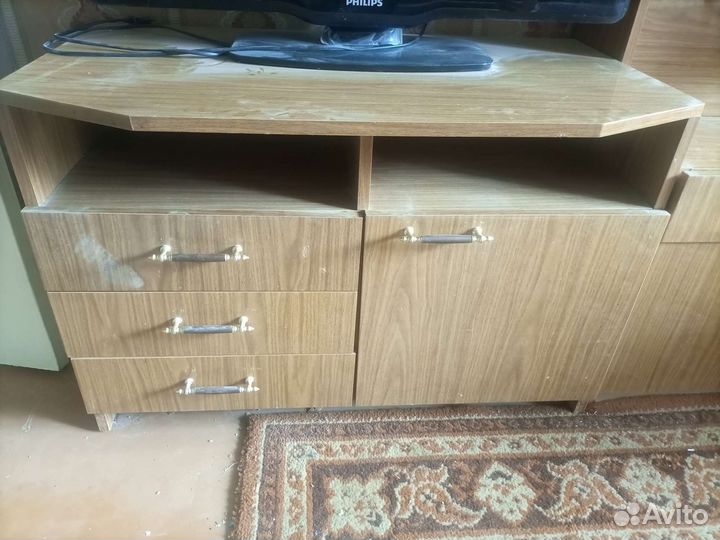 Тумба под телевизор
