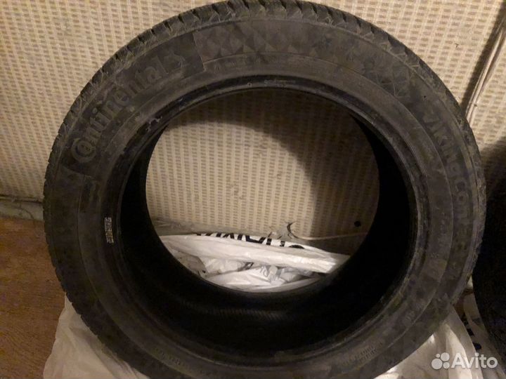 Continental ContiVikingContact 7 215/55 R17