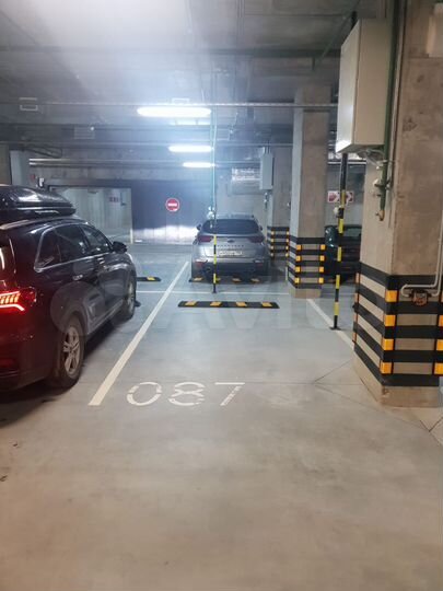 Машиноместо, 15 м²