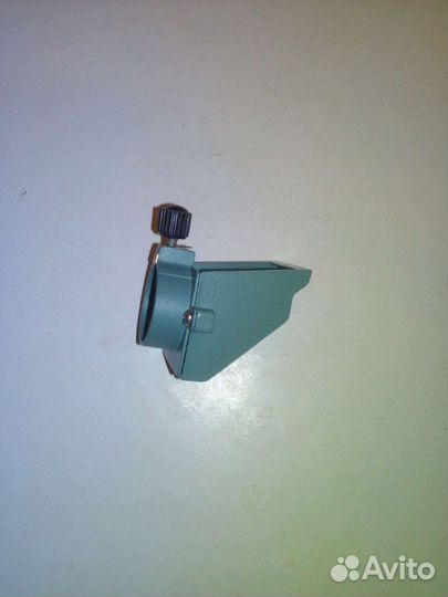 Фотоувеличители и фотопринадлежности