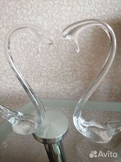 Лебеди, слоны, стекло