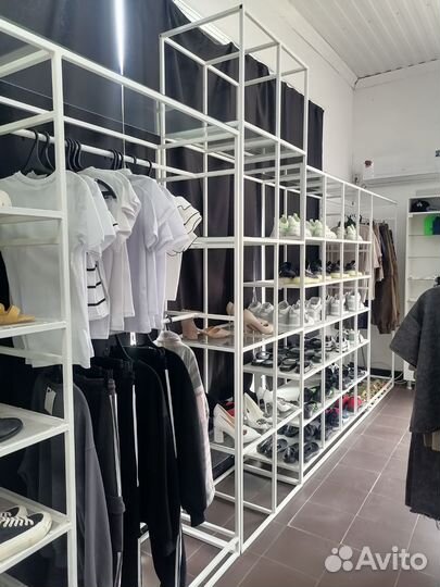 Оборудования для магазина одежды