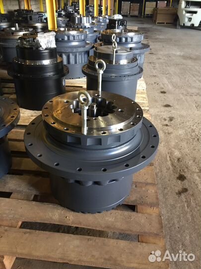 Редуктор хода komatsu PC200-7 после кр