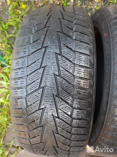 Hankook Winter I'Cept iZ 2 W616 225/50 R17