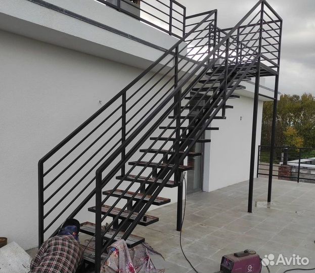 Изготовление металлических лестниц