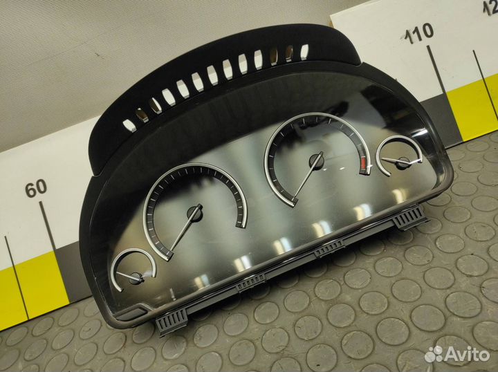 Панель приборов BMW 5-Series