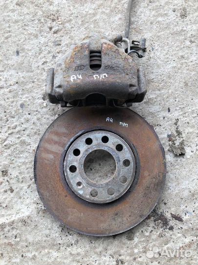 Передний правый суппорт Audu a4 b6 b7 ауди а4 б6 б