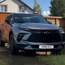 Chevrolet Blazer 2.0 AT, 2023, 4 800 км, с пробегом, цена 3 600 000 руб.