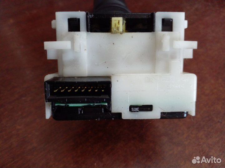 Переключатель поворотов Infiniti Fx35 S50 VQ35DE