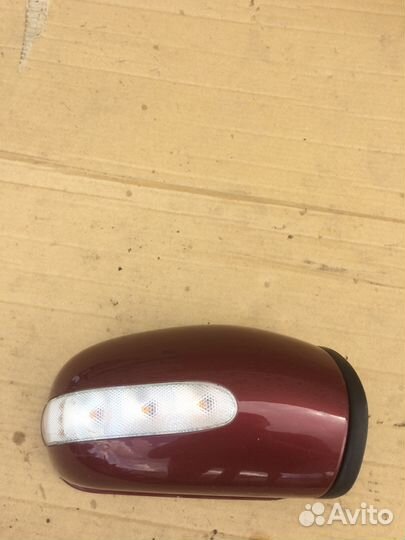 Зеркало заднего вида правое Mercedes W203