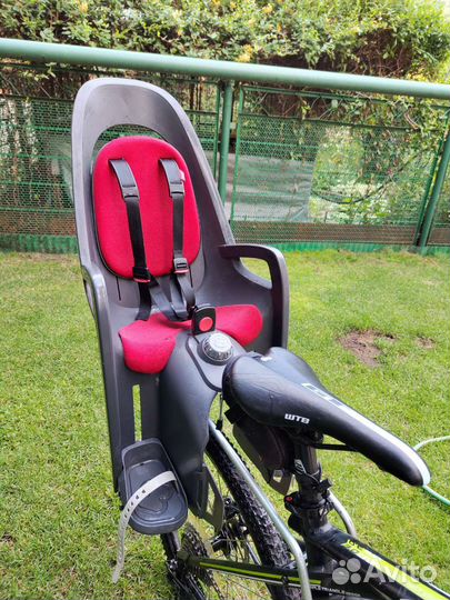 Детское велокресло hamax caress