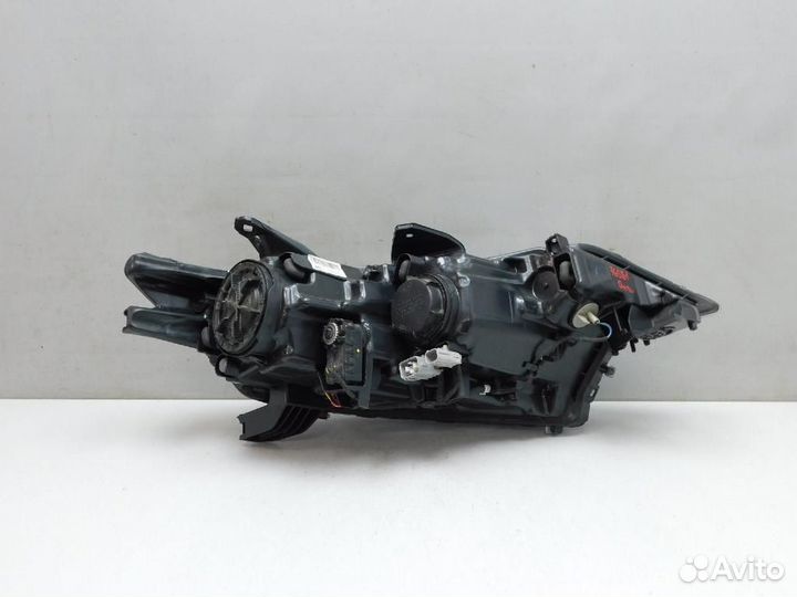 Фара левая Mitsubishi Outlander