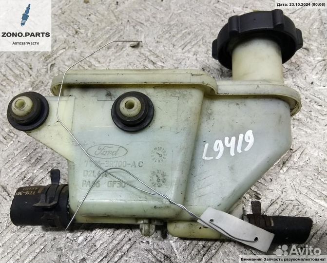 Бачок гидроусилителя 1465894 / 7T16-3R700-AC на Ford Tourneo Connect