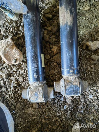 Амортизаторы задние Volvo s60 p2 30748531